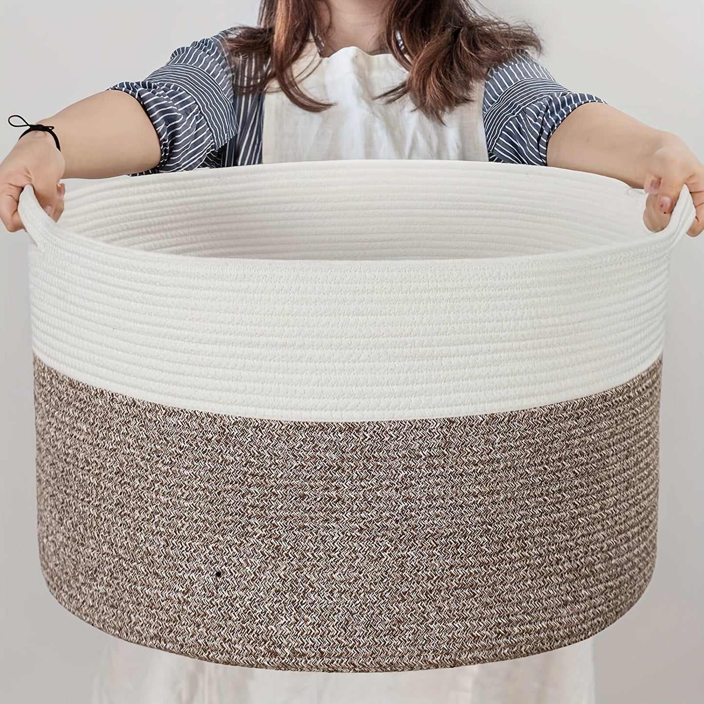 Large XXXLarge Rope Woven Basket, Measures 50.8cm x 50.8cm x 34.04cm. Ideal for Laundry, Blanket Storage in Living Room & Bedroom. Features Toy Organizer Basket with Handle. Perfect for Storing Comforter Cushions, Laundry Hamper Storage, and Home