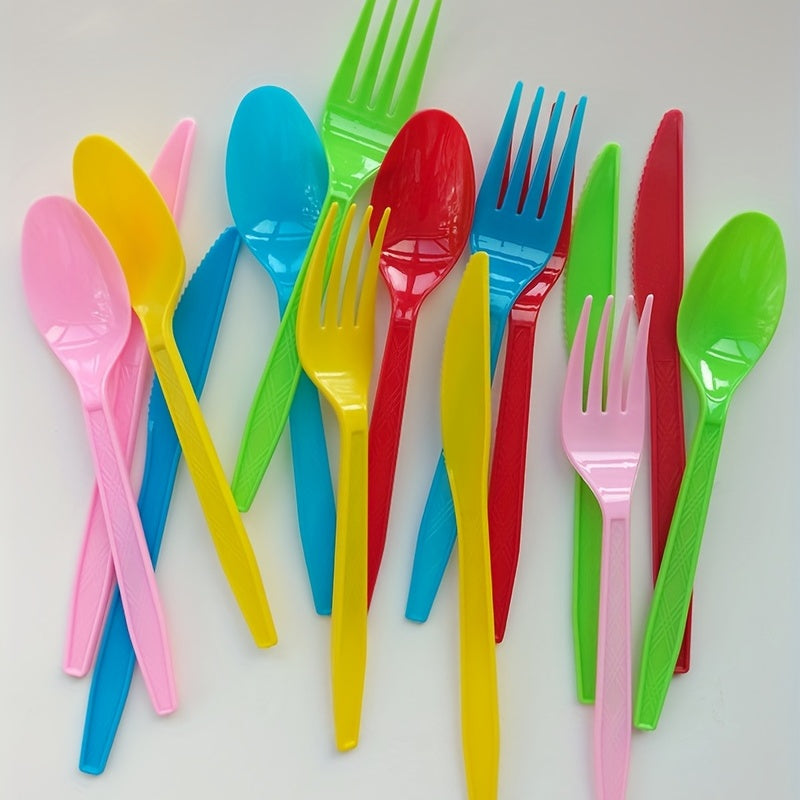 Set of 3 colored disposable plastic tableware pieces for weddings, birthday parties, and cake servings. Includes knives, forks, and spoons (30 pieces total).