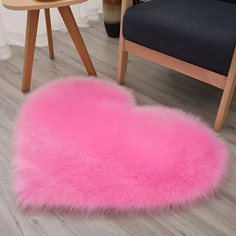 One piece of thickened heart-shaped love carpet, popular in Europe and America, perfect for a cute girl's bedroom, living room or bedside in your home.