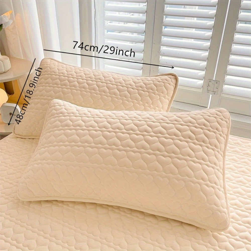 Water-Resistant Quilted Pillowcase, 1 Piece, Size 48.26x73.66 cm, Polyester Cover and Liner, Twill Weave with 40-Stitch Knitting, Envelope Closure, Machine Washable, Oil-Proof Bedding for Home and Hotel Use.