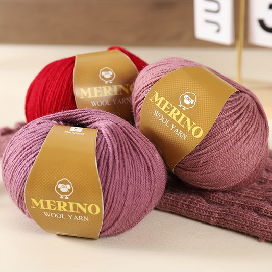 500g of high-quality wool yarn and 212g of medium fine camel hair yarn suitable for autumn and winter hand-knitted sweaters, scarves, hats, and warm clothes. Includes 1 large pack of wool