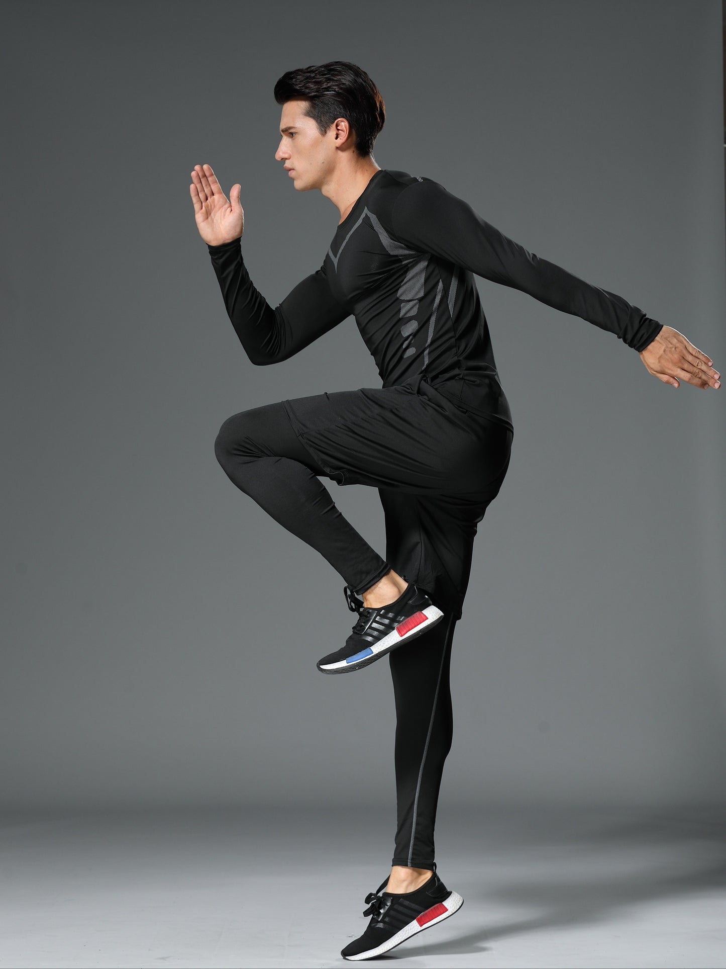 Men's sportswear for running and gym, spring quick-dry tight-fitting gear for training morning and night, suitable for spring and autumn.