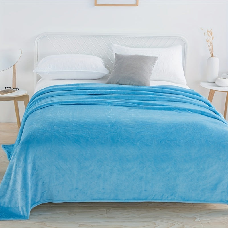 1pc Solid Color Fleece Blanket: Embrace the timeless Mission-and-Shaker Style with this cozy blanket. Made from 100% Polyester and weighing 120gsm, this all-season knitted flannel bed throw is machine washable and perfect for occasions like New Year