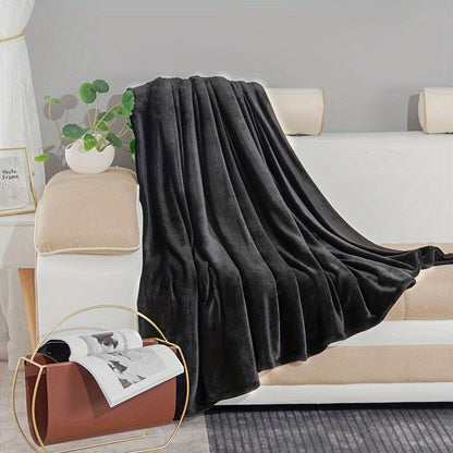 '- Multifunctional 1pc Black Solid Soft Fleece Blanket for Office, Travel, Leisure, Business Trip, Cover, Shawl, and Gift, Suitable for All Seasons.