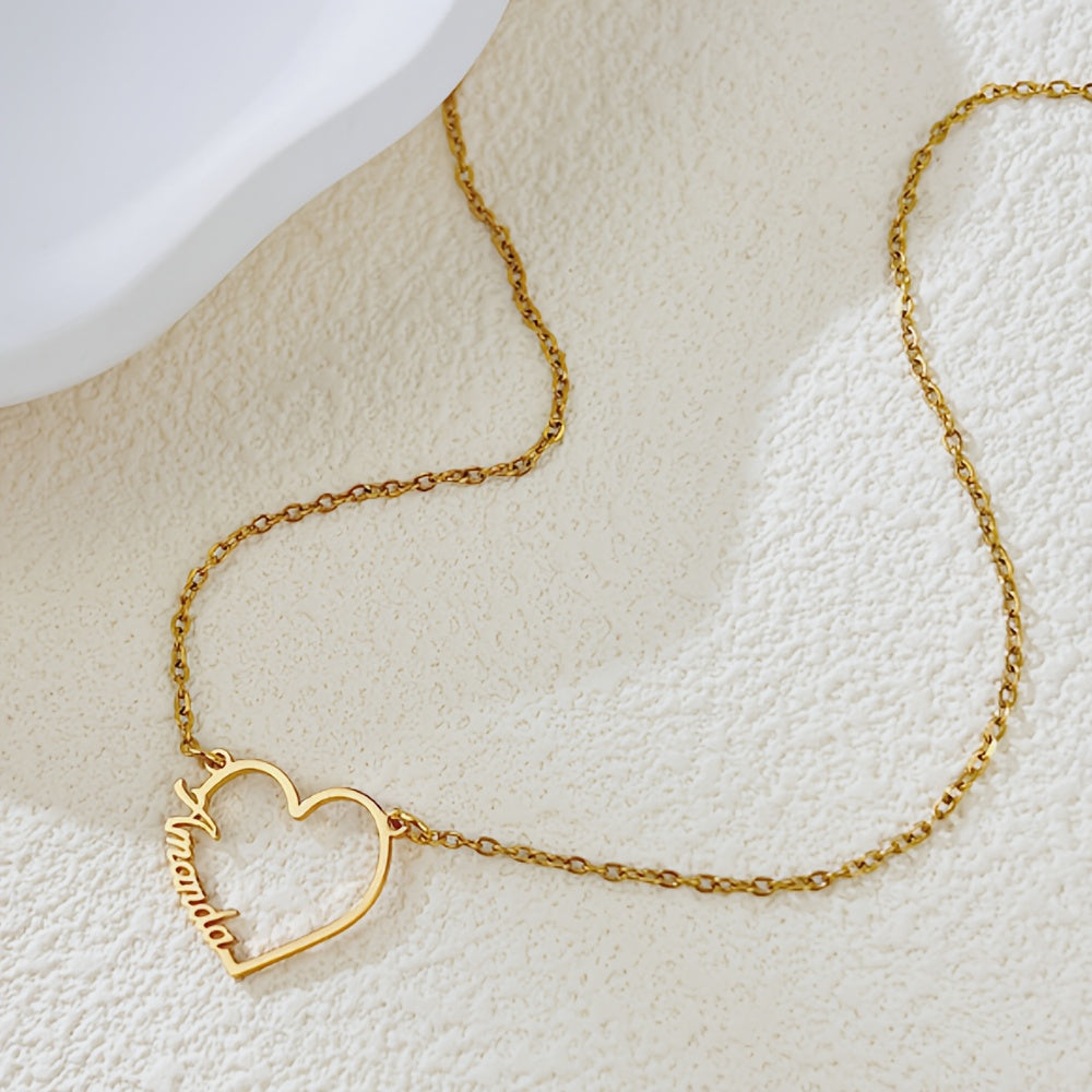 Engraved Heart and Name Couples Necklace in 18K Gold Plated Stainless Steel, Stylish Boho Pendant, Perfect for Everyday Wear and Special Occasions, Versatile Jewelry Piece for All Seasons.