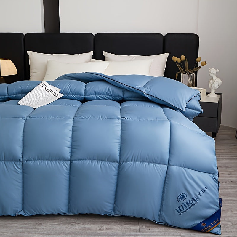 Hilton Style Quilt - Soft and Fluffy Bedding for All-Season Comfort, Polyester Filling with Bedroom Décor.