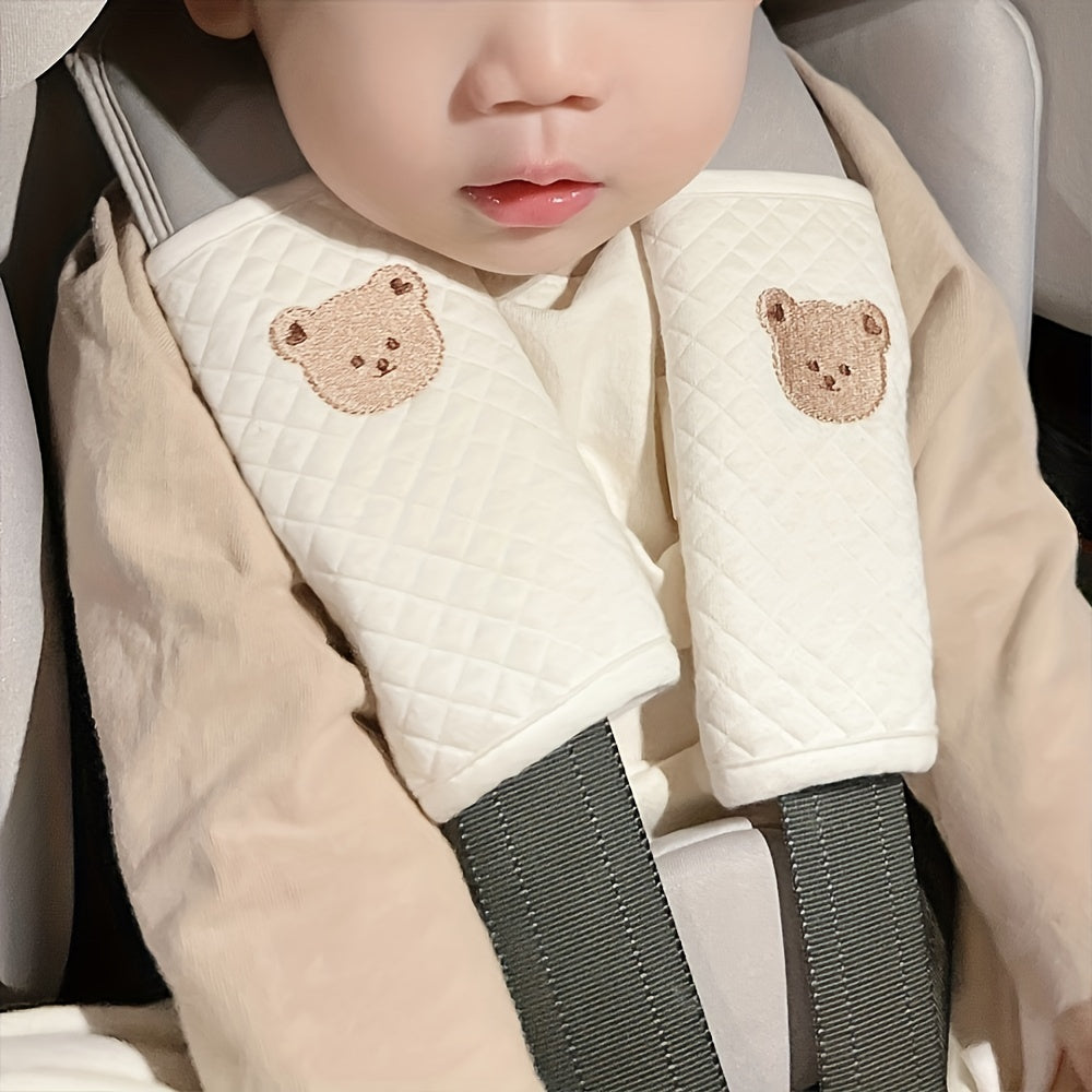 Decorate your baby's safety seat with this adorable cartoon bear shoulder strap cover! Not only does it protect your little one's shoulders, but it also prevents the straps from digging into their legs. This accessory can also be used on strollers and