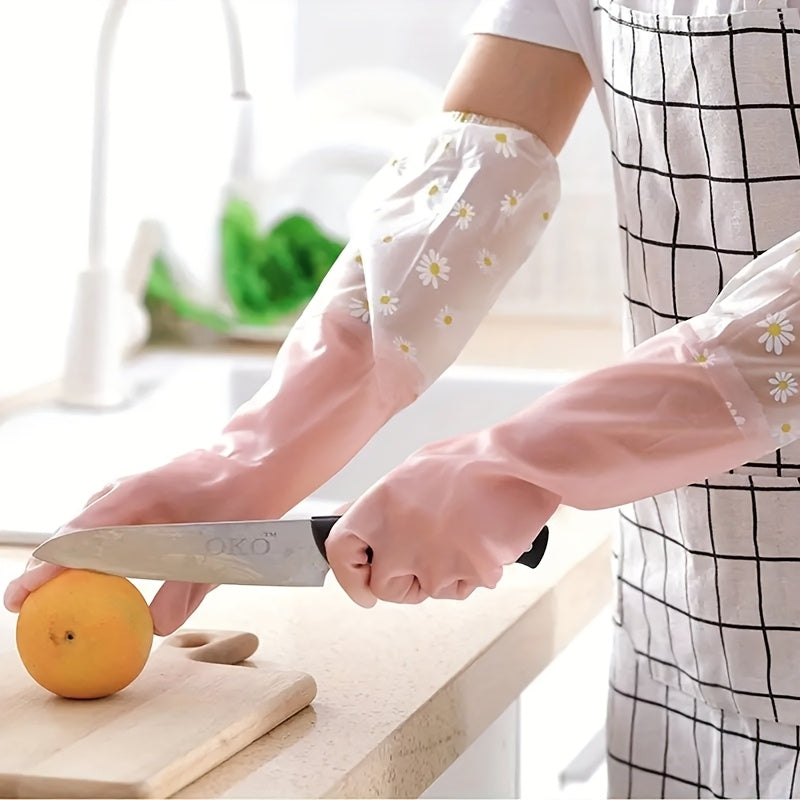 These PVC cleaning gloves are designed to be durable and waterproof, making them perfect for a variety of household tasks. They feature a non-slip grip, making them ideal for dishwashing and other kitchen chores, as well as laundry and general cleaning