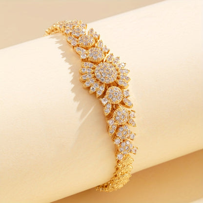 Elegant and opulent, this Indian-inspired high-end bracelet features a stunning crab-shaped design with full-drill detailing in your choice of golden or silvery tones. Perfect for pairing with evening gowns, attending banquets, weddings, parties