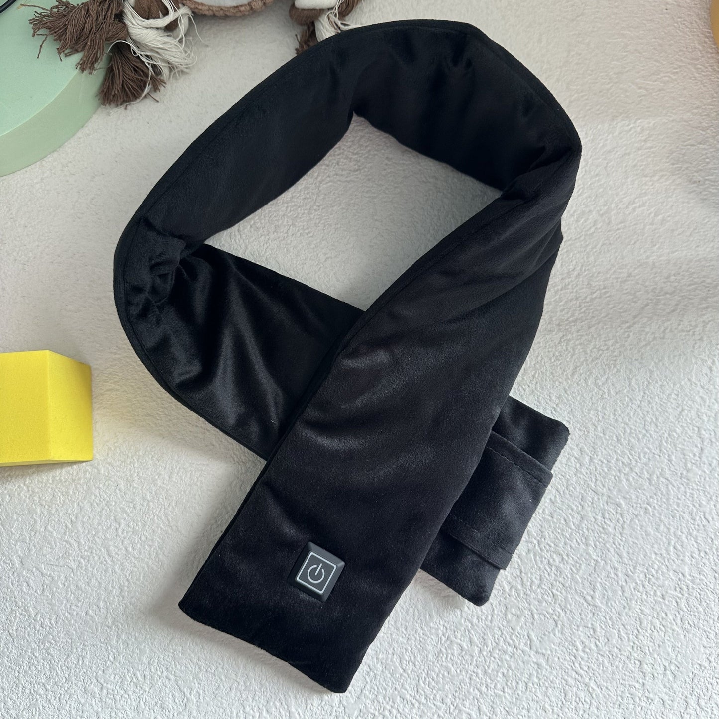 Stay warm and cozy with our USB powered heated scarf! This unisex polyester knitted neck warmer is perfect for everyday wear with its casual style. Made with 100% polyester composition, this scarf features a washable electric heating element to keep you