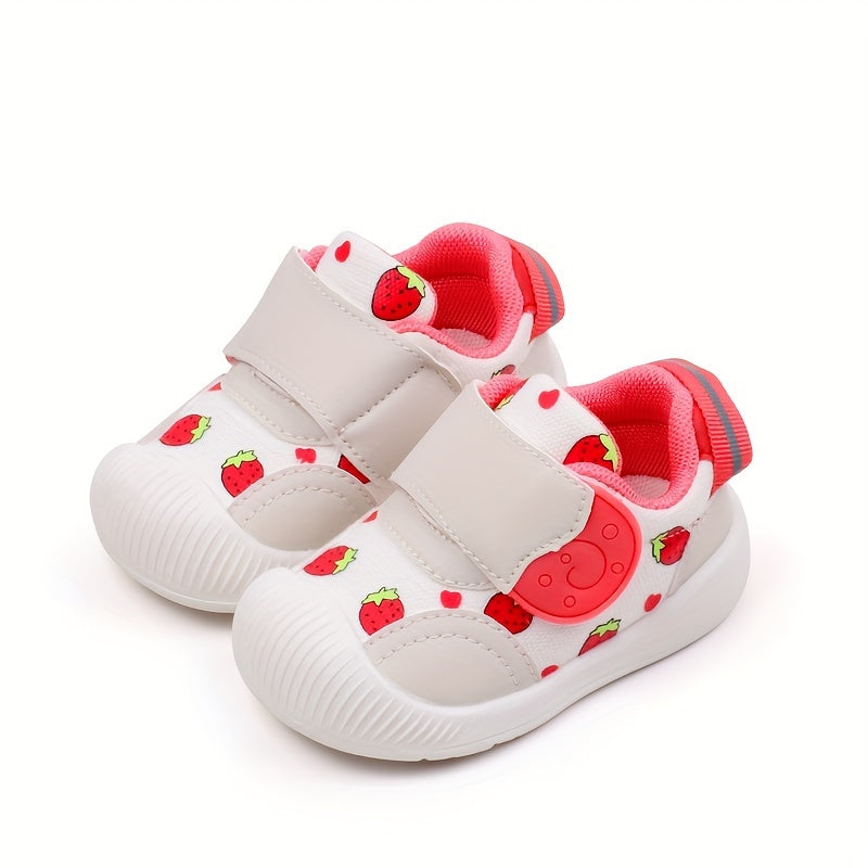 Adorable cartoon sports shoes for baby toddlers aged 0-2, with soft rubber soles, anti-slip and breathable design, ideal for outings.