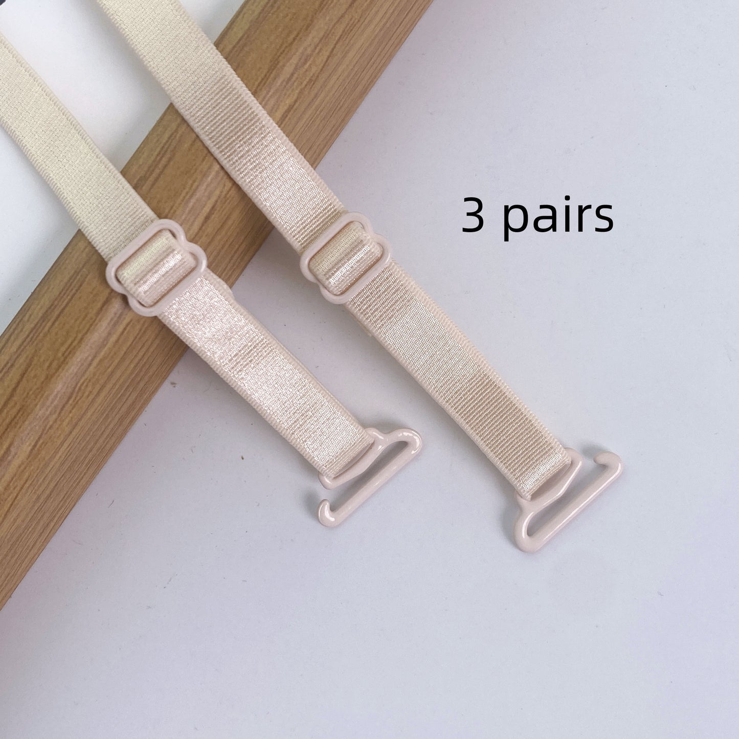 3 pairs of plain non-slip, adjustable shoulder straps for women's lingerie and underwear.