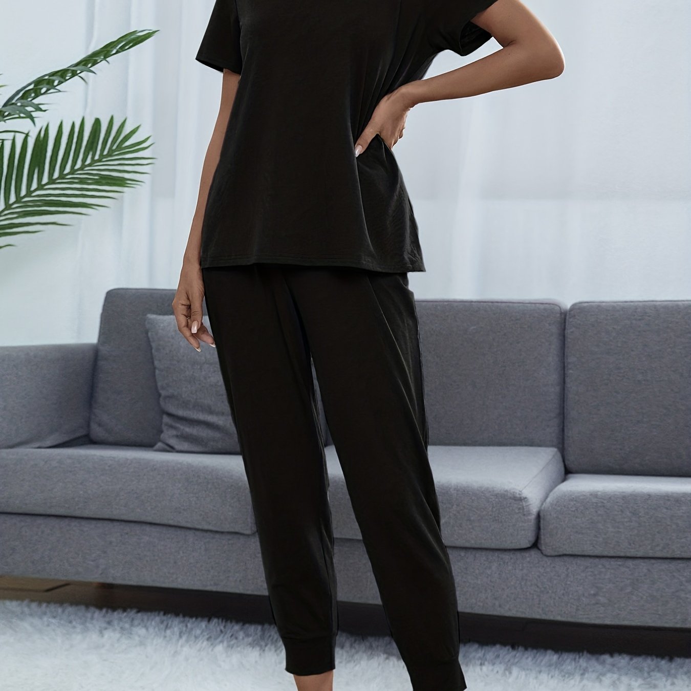 Basic lounge set for women with short sleeve top and elastic waistband pants.