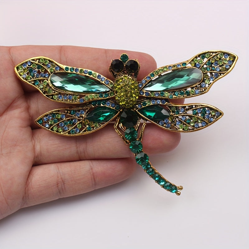 Crystal dragonfly brooch with a vintage touch - a unique accessory for women