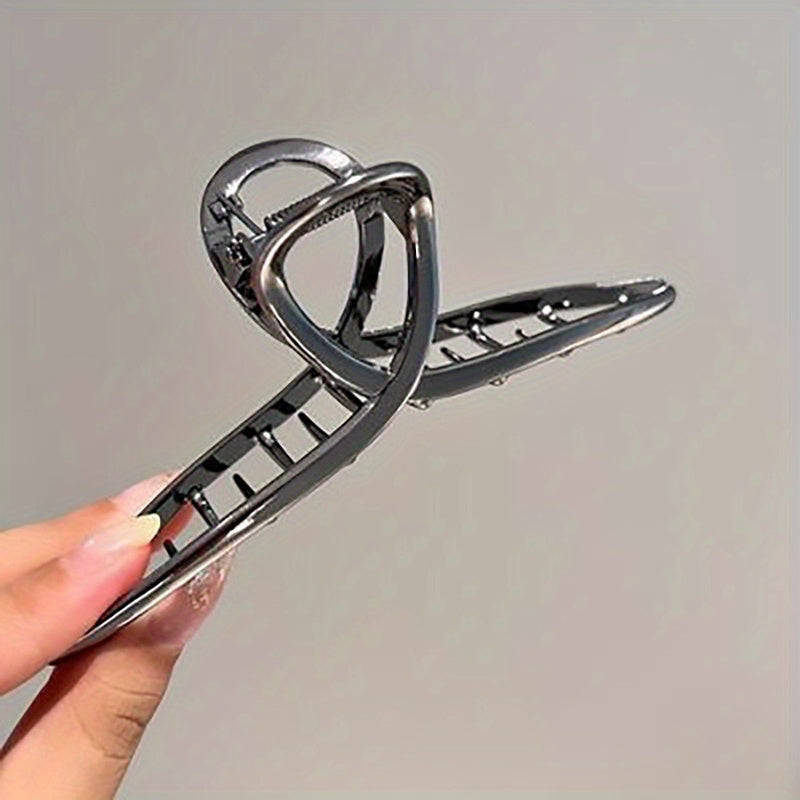 Elegant hair clip claw for women and girls, perfect for parties and holidays. Great gift option.