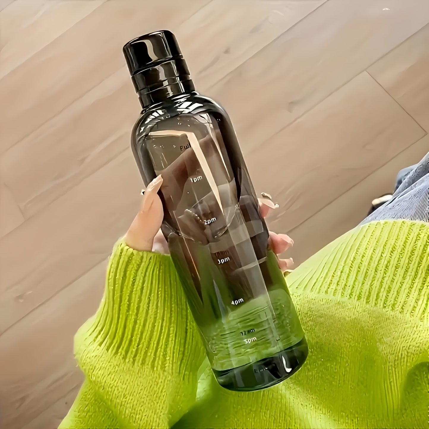 EcoPure BPA-Free Plastic Water Bottle with Time Marker, Leak-Proof, Lightweight, Ideal for Climbing and Christmas Gifts, Available in 500ml or 700ml sizes.