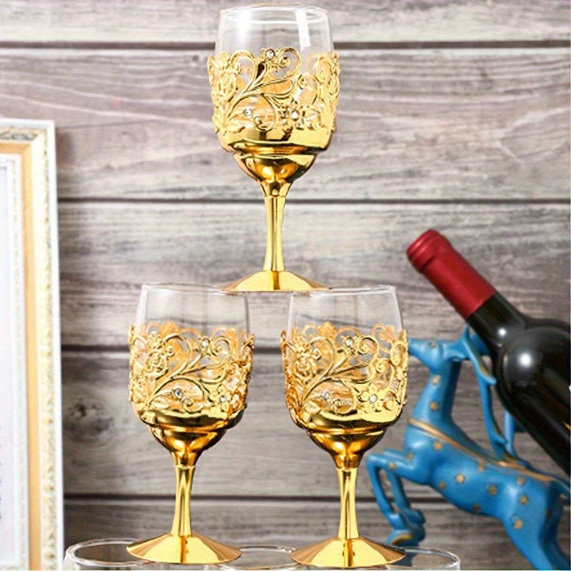 Elegant golden goblets with vintage European style, ideal for parties, weddings, and festivals. Hand wash only, reusable with floral pattern.