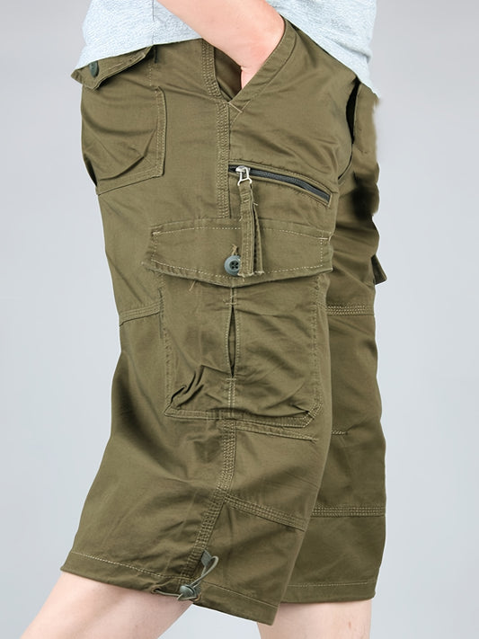 Men's multi-pocket cargo shorts for outdoor activities like hiking and cycling in summer.