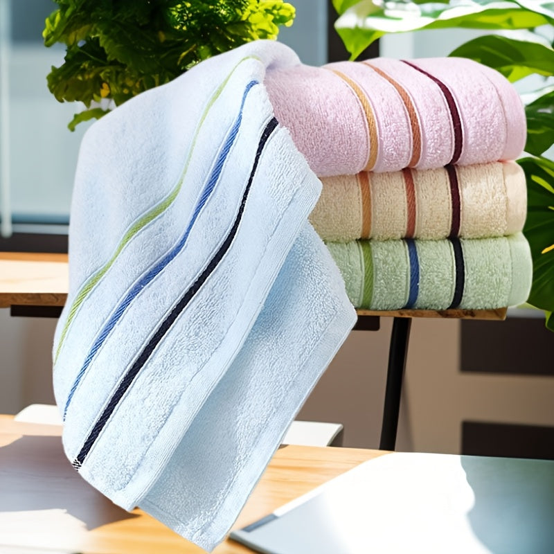 SoftTouch 100% Cotton Towel, Super Absorbent, Contemporary Design, Ideal for Christmas, Hand Wash/Dry Clean Safe.