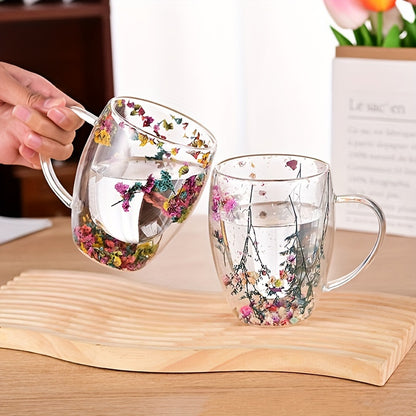 Stylish, 11.83oz double-walled glass mug with dried flowers. Perfect for coffee, milk, or juice. Made of high-quality, reusable borosilicate glass. Great gift for birthdays and special occasions.