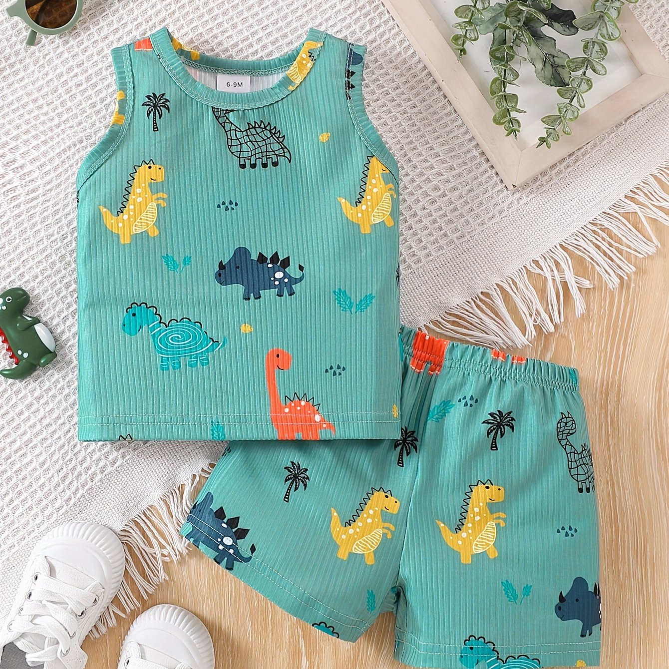 Boys' Dinosaur Print Sleeveless Vest and Shorts Set for Summer Outdoor Casual Style