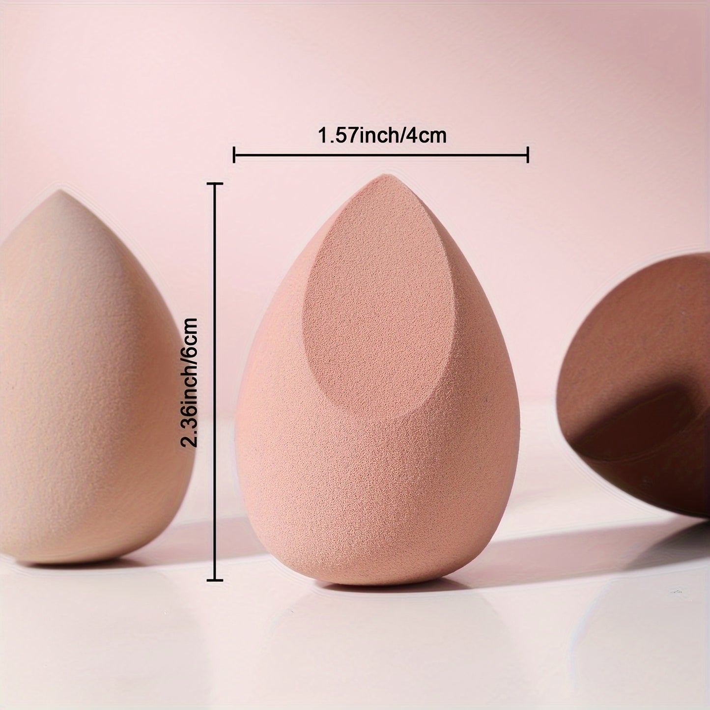 Set of 3 makeup sponges for dry and wet use, expanding egg-shaped cosmetic sponges for foundation and concealer application.