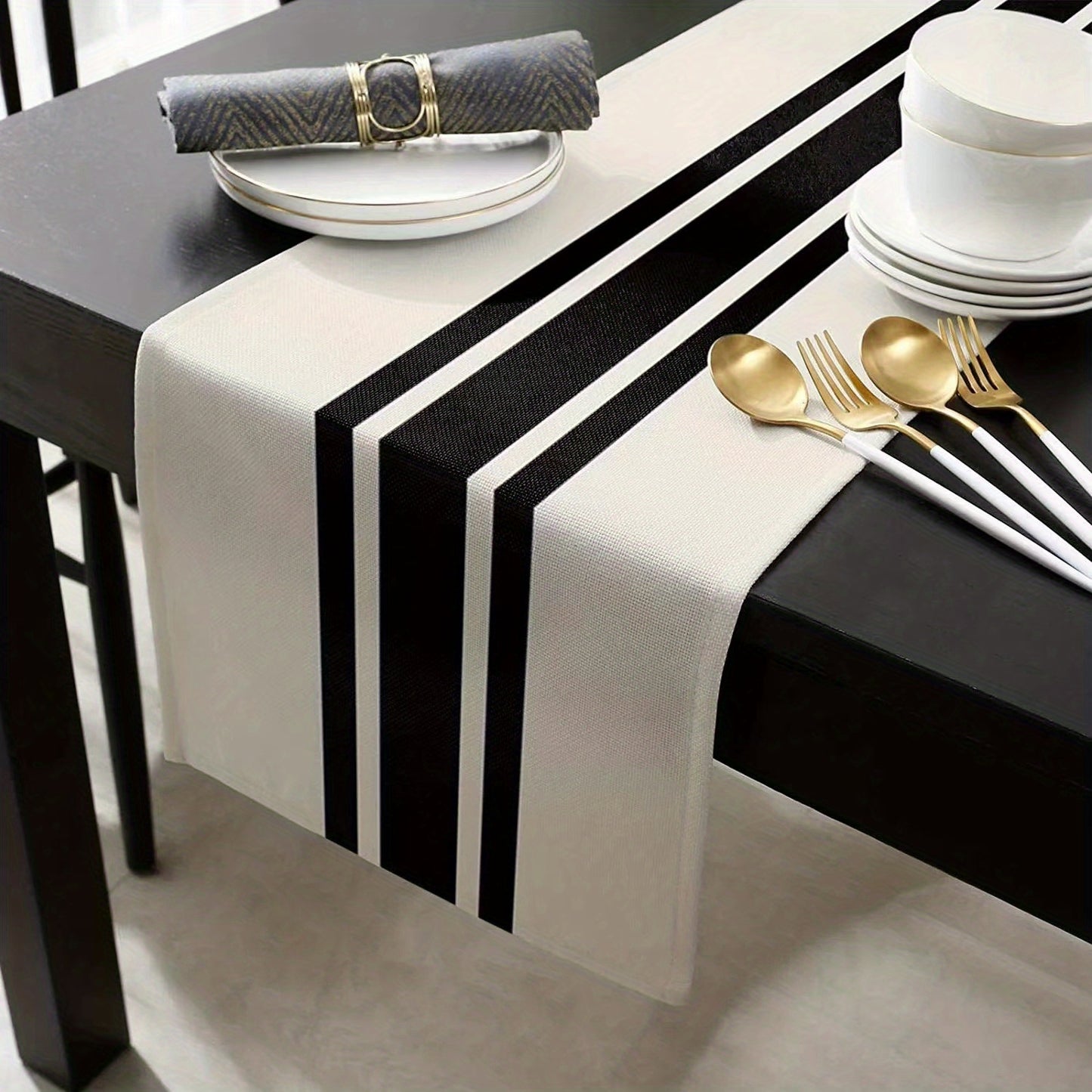 Geometric Stripe Linen Table Runner in Classic Black and White, Perfect for Home Decor and Dining_RDWR.