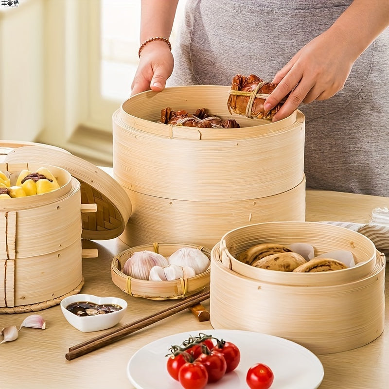 A single piece bamboo steamer measuring 20cm in width, ideal for steaming dumplings, bread, fish and meat.