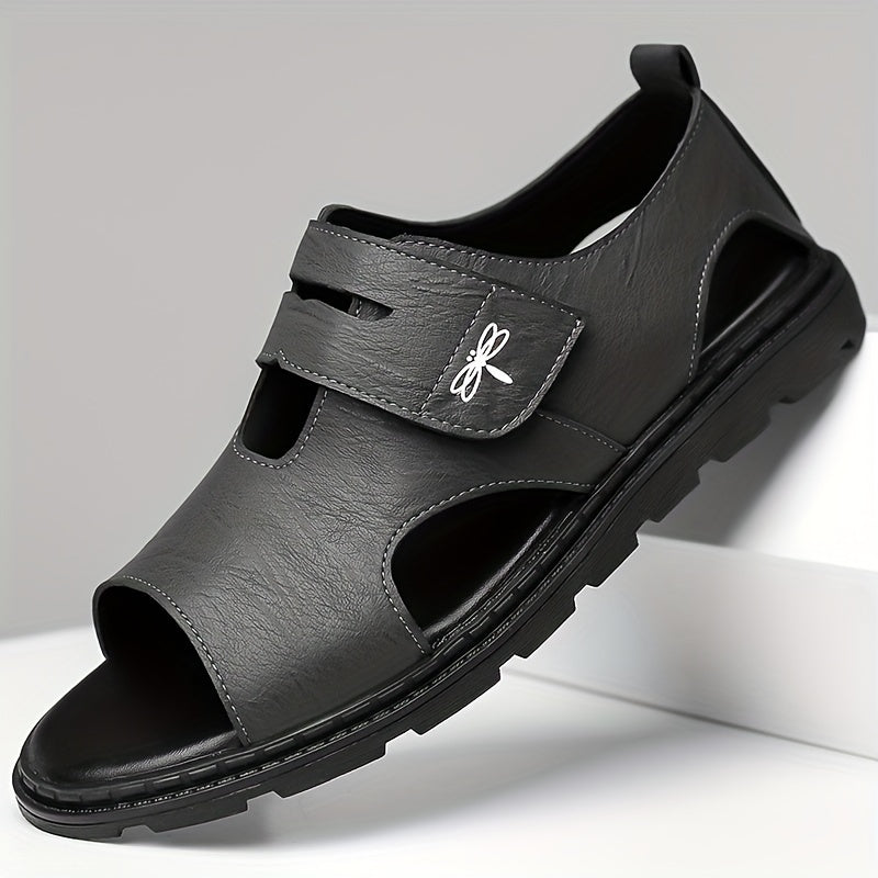 Men's casual sandals with anti-slip sole, breathable lightweight design, suitable for all seasons and casual activities.