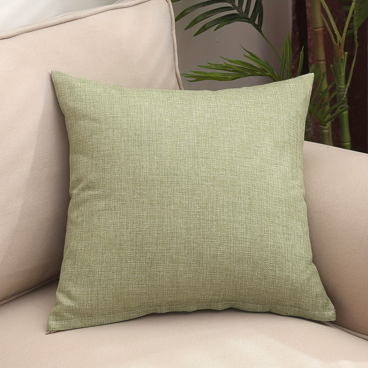 New solid color linen cushion cover without pillow core.