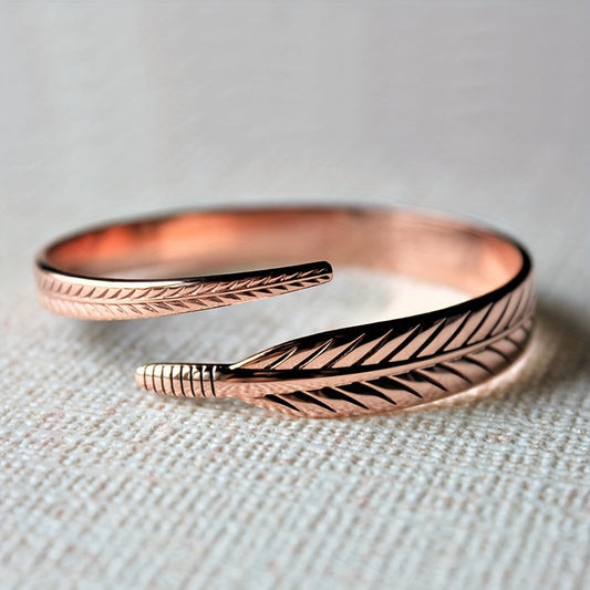 Stylish Copper Bangle adorned with Delicate Feathers, Ideal for Daily Wear and Gift-giving, Versatile for any Occasion