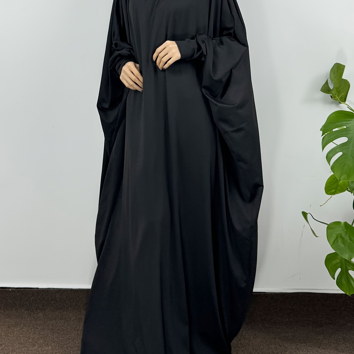 Loose hooded maxi burqa in solid color, long sleeve casual design for women