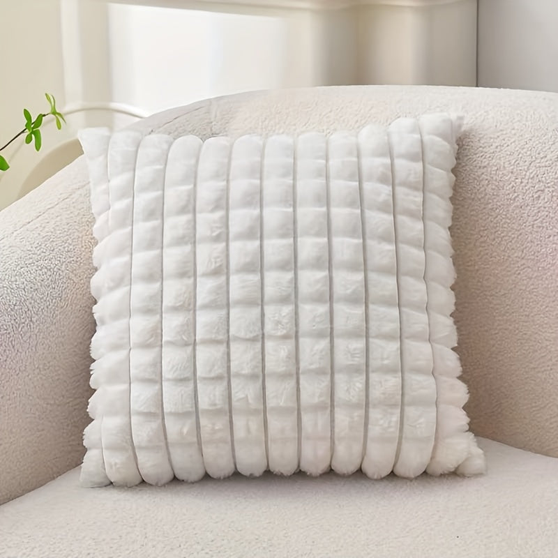 This luxurious pillowcase is made from soft imitation rabbit hair and plush cotton velvet, creating a smooth and pure white finish. Perfect for decorating your living room, bedroom, or sofa, this pillowcase does not include the pillow core.