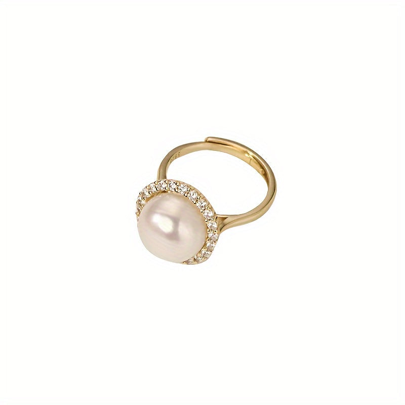 Elegant and luxurious freshwater pearl ring with a natural charm, featuring an adjustable size for a perfect fit.