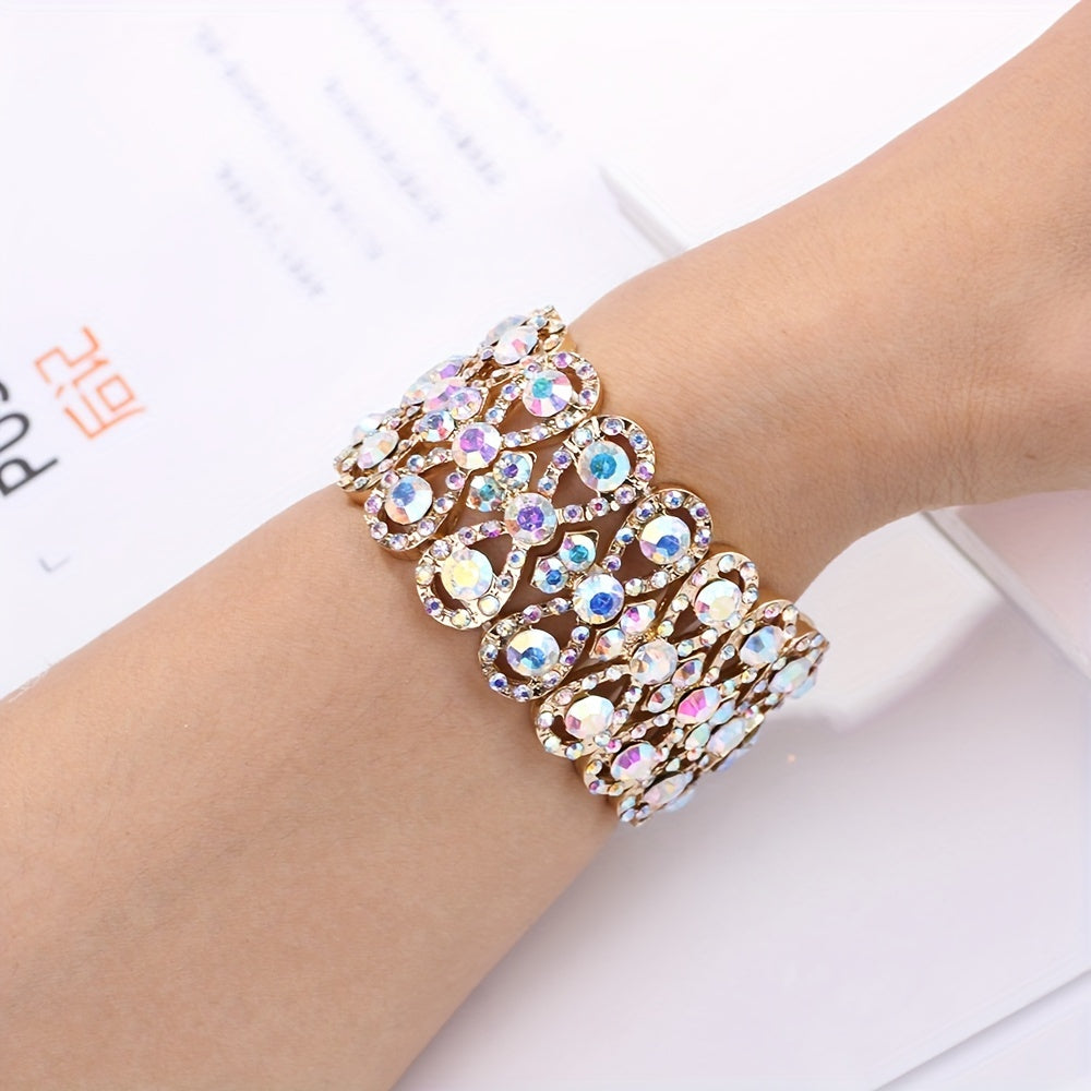 Elegant and luxurious stretch bracelet featuring rhinestone pave, made with UV plated copper. This classic and versatile elastic bangle is perfect for both daily wear and special occasions.