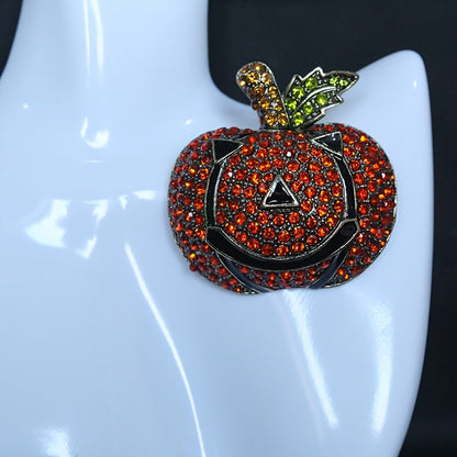 Unique Devil Smiling Pumpkin Brooch in Chic Punk Style, adorned with Sparkling Rhinestones - Crafted from Zinc Alloy, perfect for Fashion Accessories