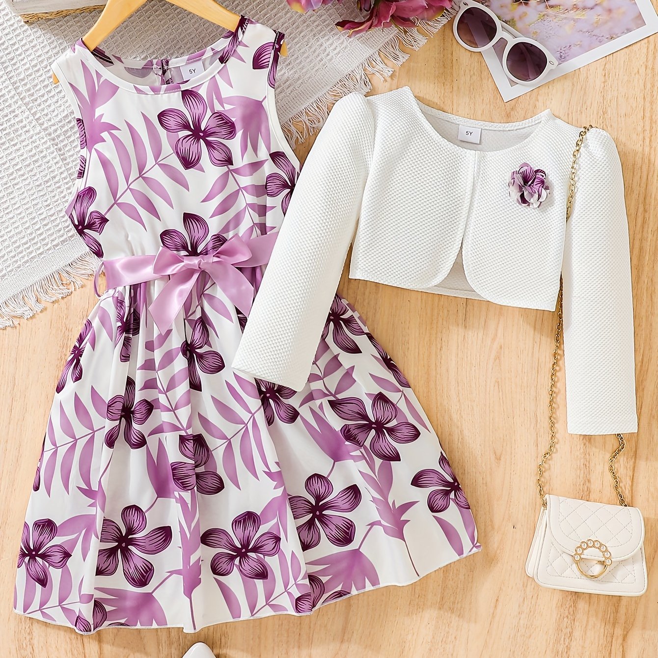 Butterfly casual dress for girls in a two-piece set.