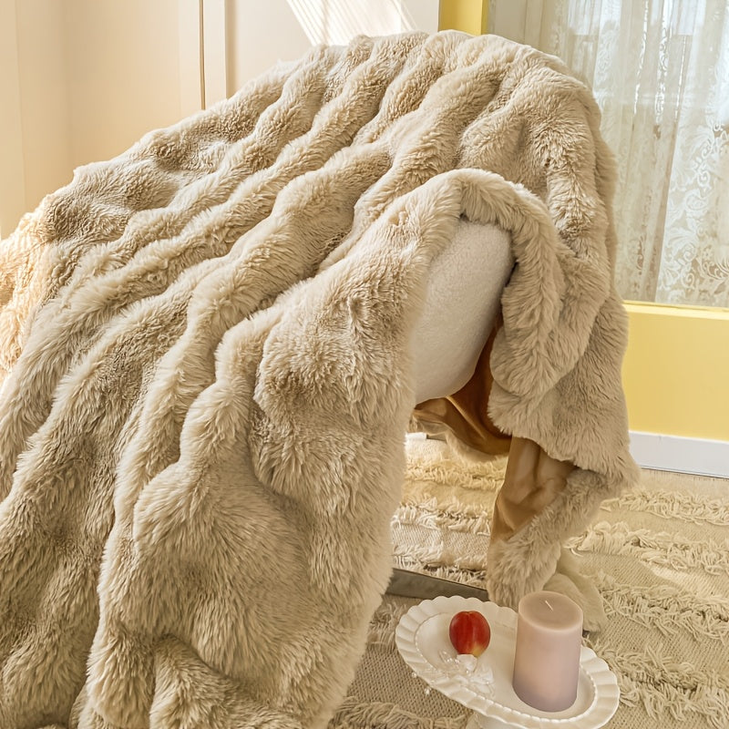 Luxuriously Soft Faux Rabbit Fur Blanket - Available in Solid Colors, Cozy Throw for Couch, Office, Bed, Camping & Travel - Hypoallergenic, Easy to Clean, Rabbit Fleece Blanket, Faux Fur, Plush & Versatile