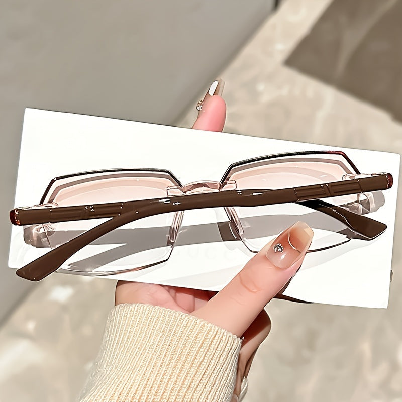 3 pairs of unframed reading glasses with a comfortable and lightweight design, rectangular edge-cut style, and a dioptric power ranging from +1.0 to +4.0 - easy to wear.