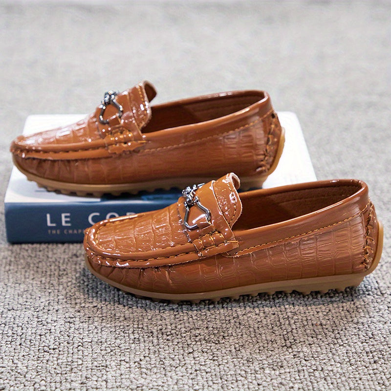 New summer 2022 boys' loafers - slip-on shoes for toddlers and older children in British style.