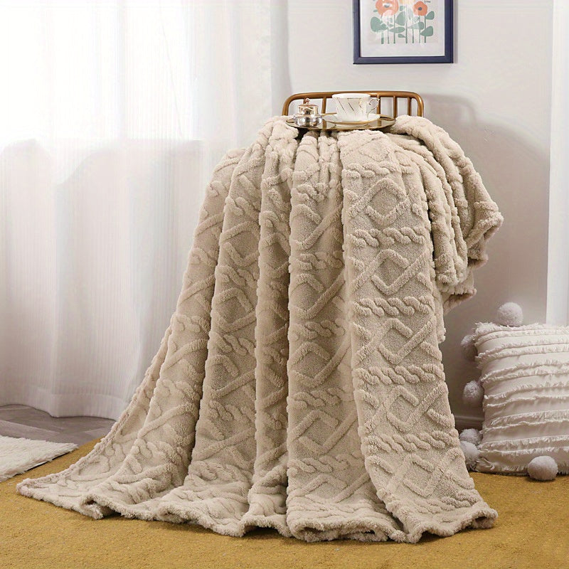 Luxurious Lamb Fleece Blanket with Stylish 3D Design, Plush and Cozy Thick Material, Ideal for Bed, Couch, or Travel. Soft, Warm, and Multipurpose for All Seasons.