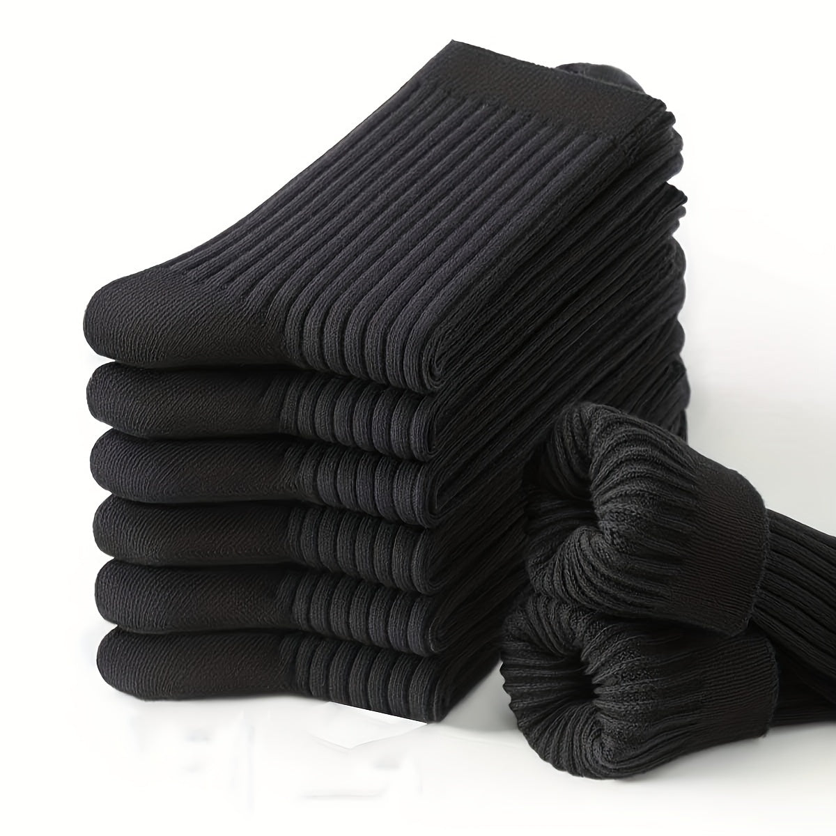 6 pairs of men's black and white thickened mid-tube socks for autumn and winter.