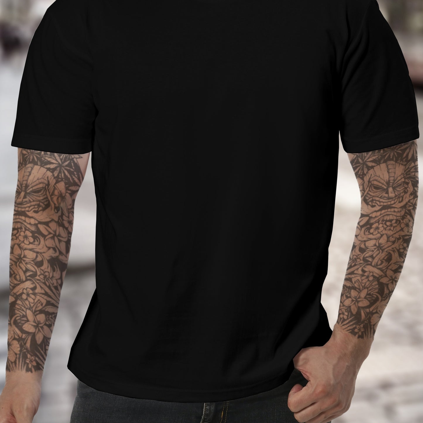 Men's solid color cotton t-shirt for summer comfort.