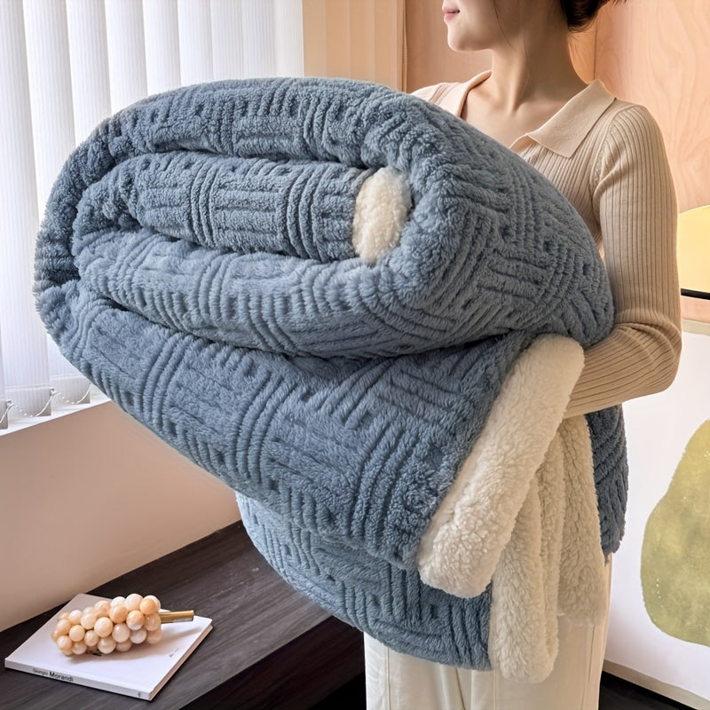 Luxurious Rabbit Velvet Pull Rod Single Layer Blanket Cover for Office or Sofa. Can be used as an Air Conditioner Blanket, Quilt, Nap Blanket, or Sofa Blanket in Winter. Suitable for all seasons.