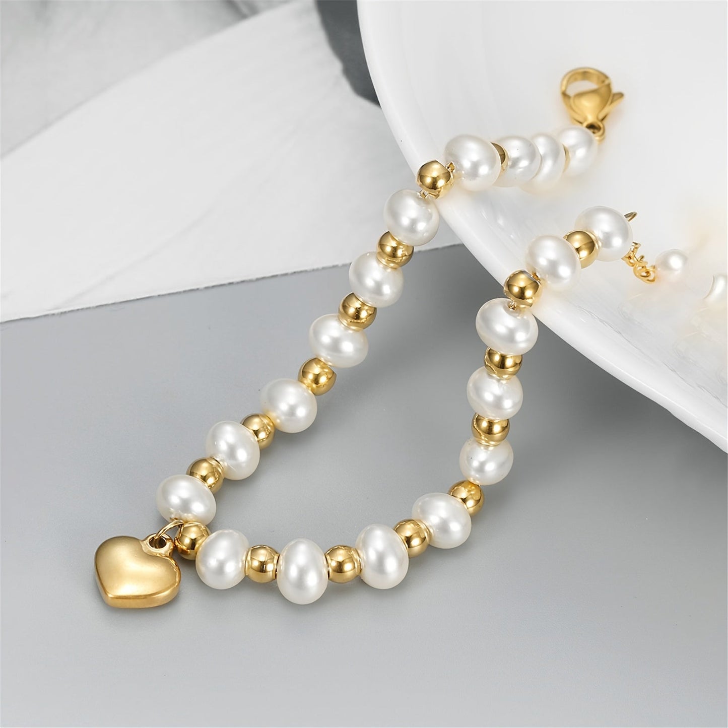 Valentines Day Jewelry Gift: Minimalist Hand Bracelet with Heart-Shaped Pendant and Faux Pearls, Stainless Steel Beads