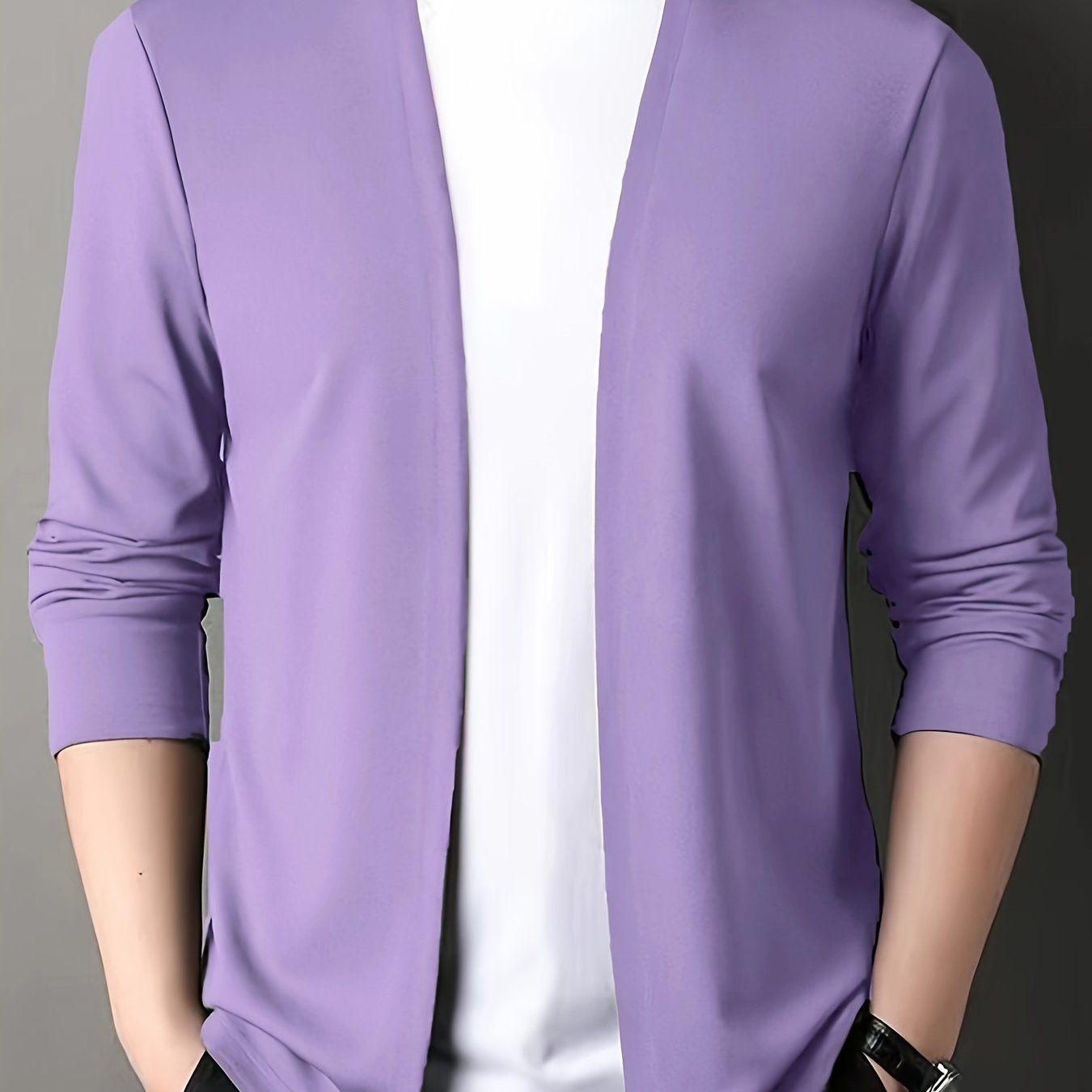 New slim fit cardigan for men, perfect for spring and autumn. Versatile, casual and on-trend.