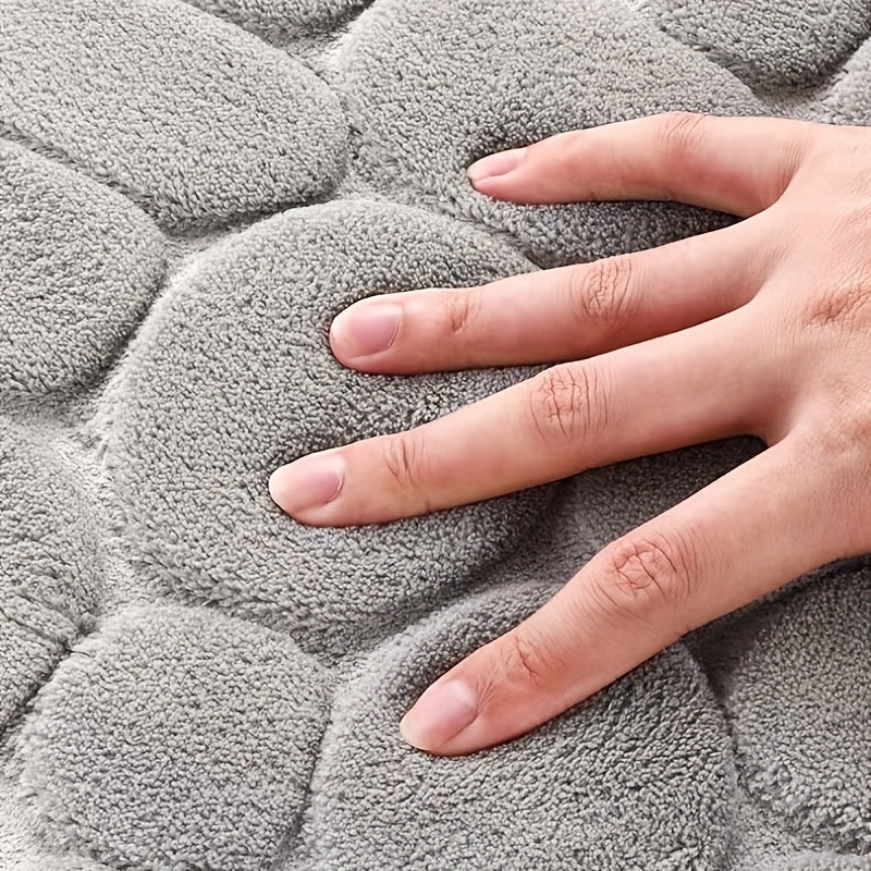 Thickened memory foam bath mat set includes non-slip floor mat, toilet mat, and soft absorbent foot mat.