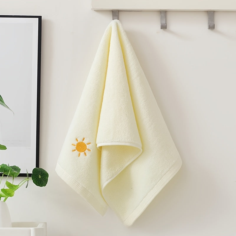 Bohemian style embroidered cotton towel, soft and absorbent, made of 100% knit cotton fabric with weather embroidery. Suitable for babies and kids.