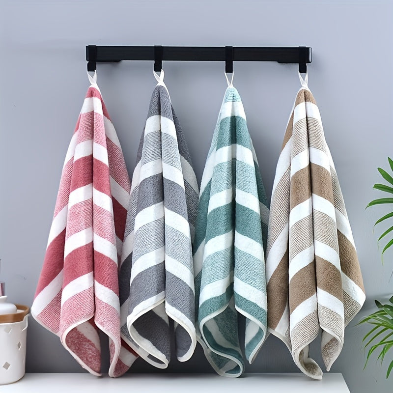 Fast-drying towel with vintage design, ideal for home, travel, and outdoor activities.