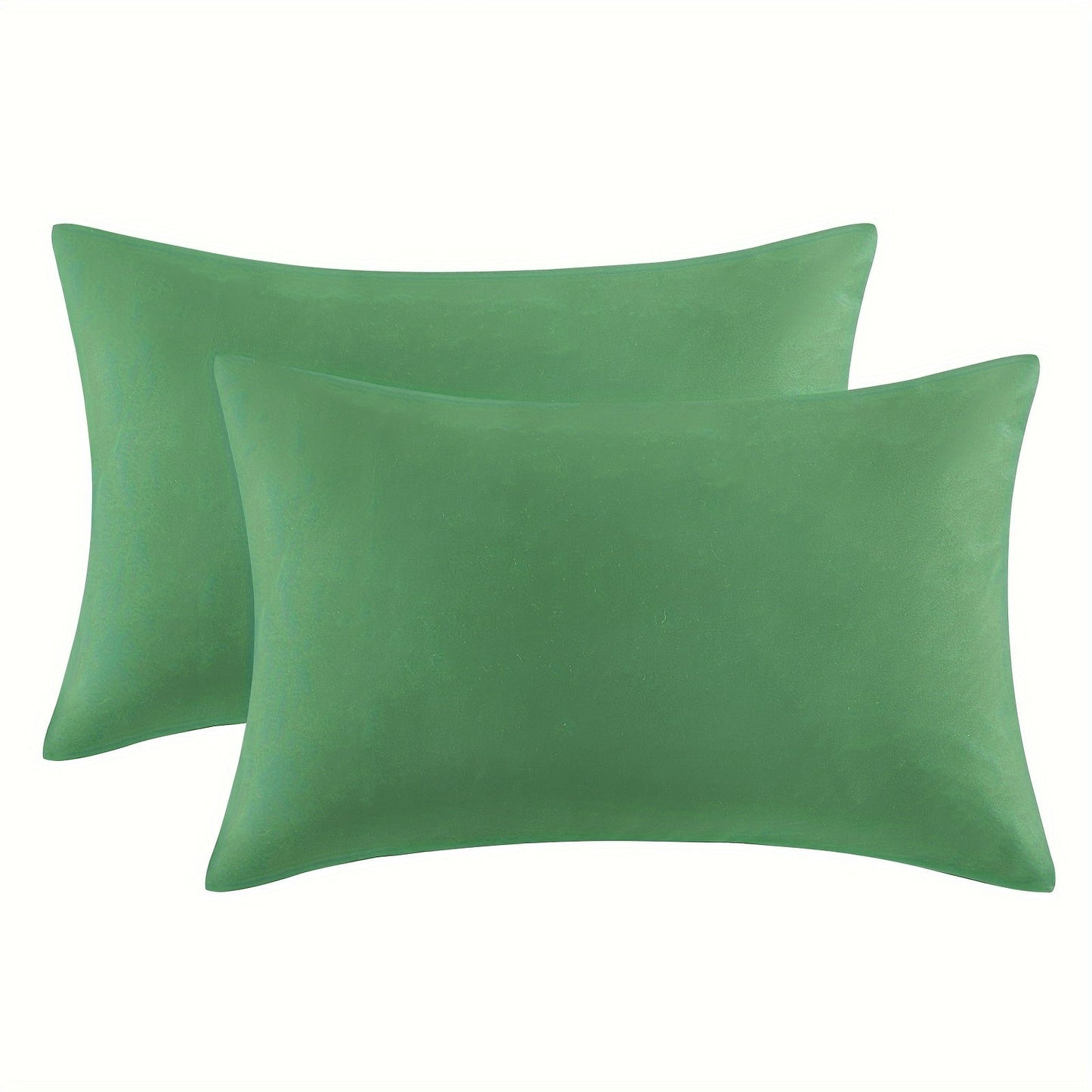 Soft and cozy microfiber pillowcases set of 2 features a wrinkle and stain-resistant design with an envelope closure for easy care. Adorned with a festive Christmas tree design, these pillowcases are perfect for bedroom and dorm decor.